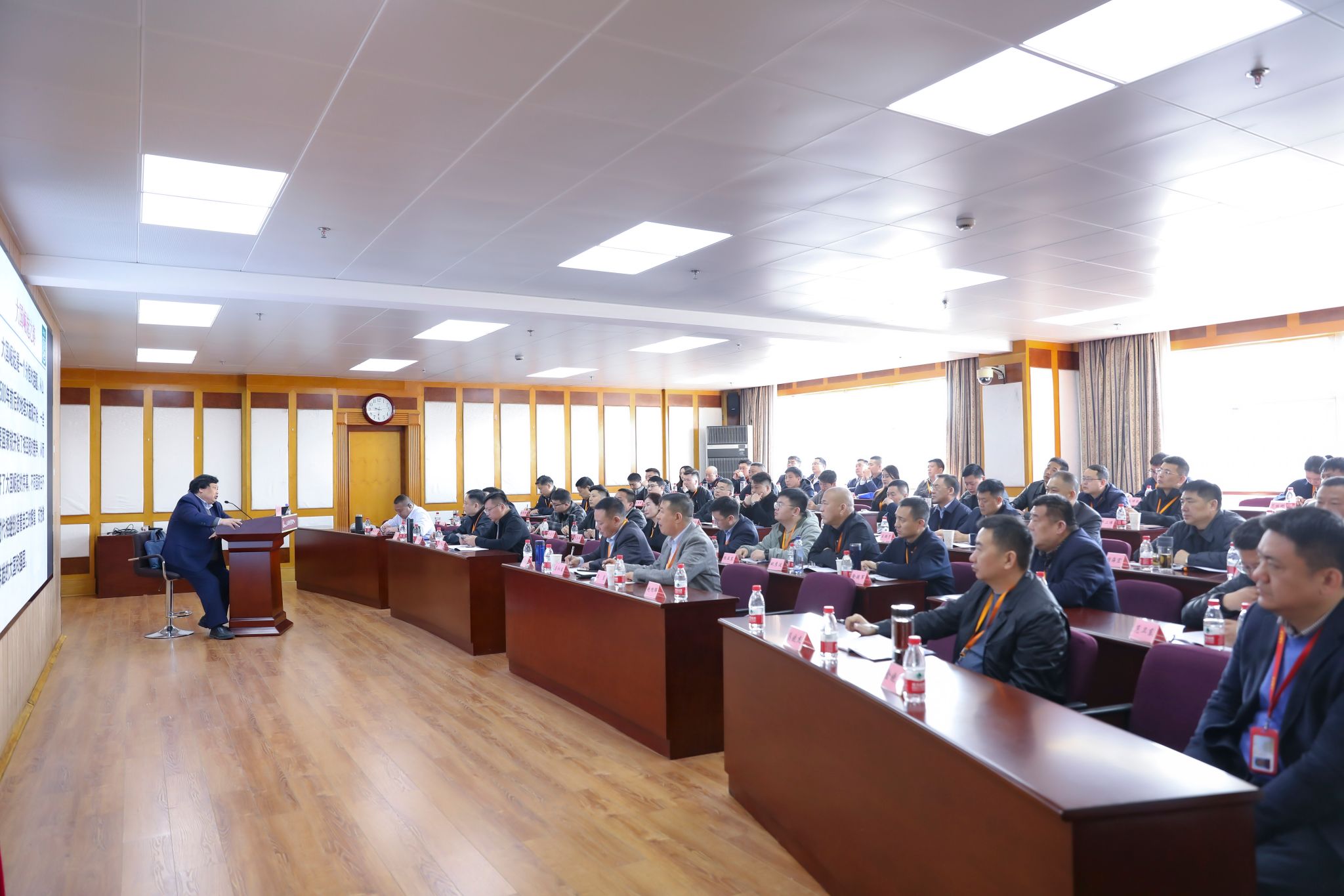 EZ8A4455.jpg EZ8A4455.jpg