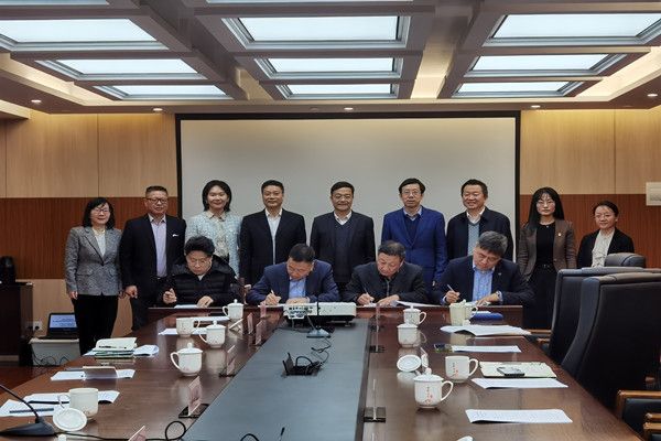 签约仪式-1_副本.jpg 签约仪式-1_副本.jpg